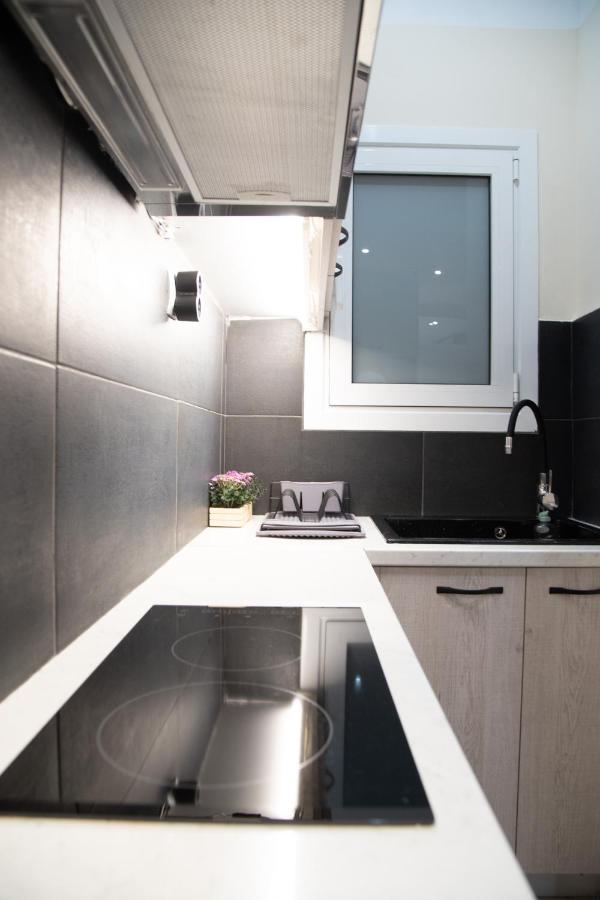 Modern Apartment Downtown Athena Bagian luar foto