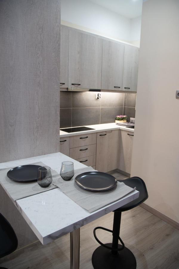 Modern Apartment Downtown Athena Bagian luar foto