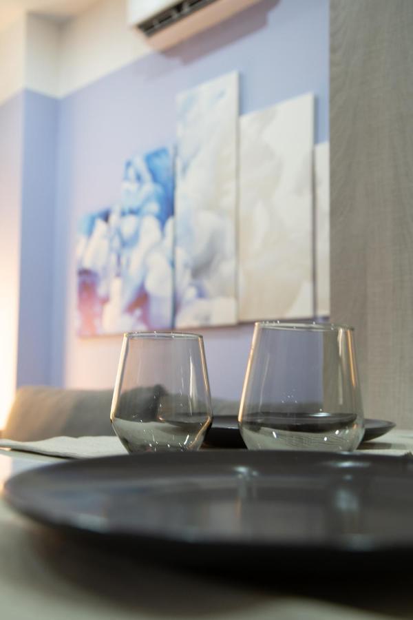 Modern Apartment Downtown Athena Bagian luar foto